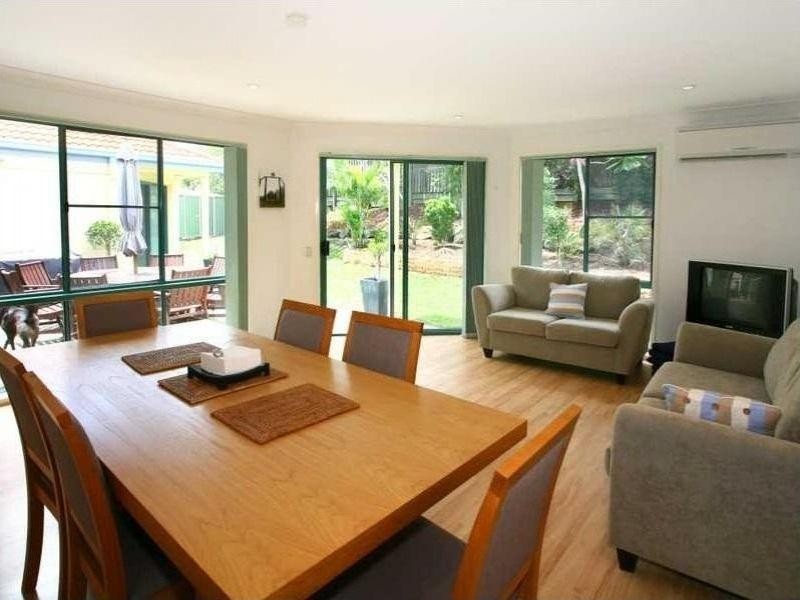4 Shepton Crescent, Mudgeeraba QLD 4213