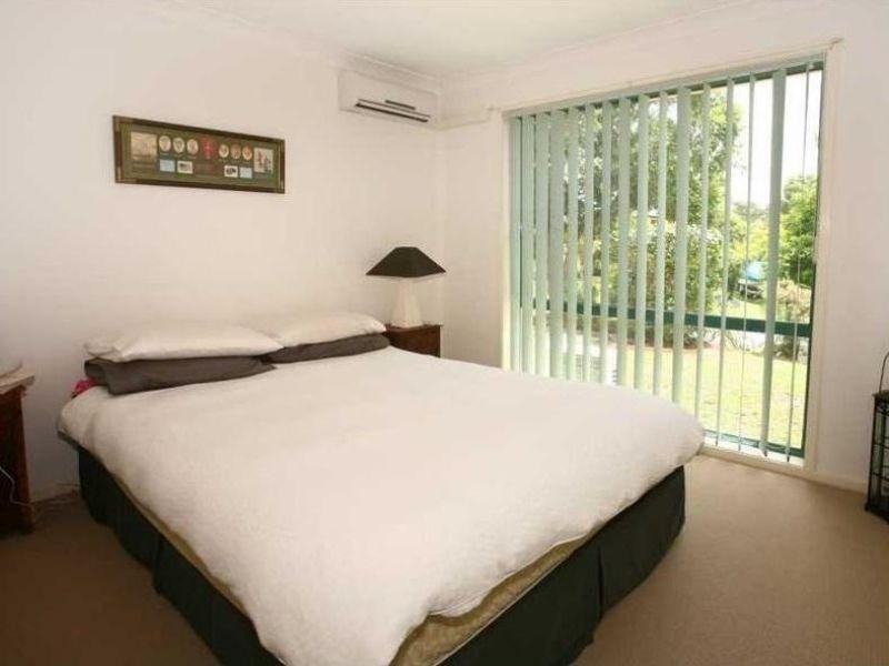 4 Shepton Crescent, Mudgeeraba QLD 4213