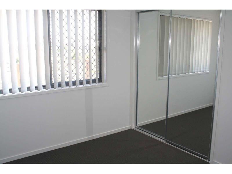 2/2 Gemini Circuit, Coomera QLD 4209