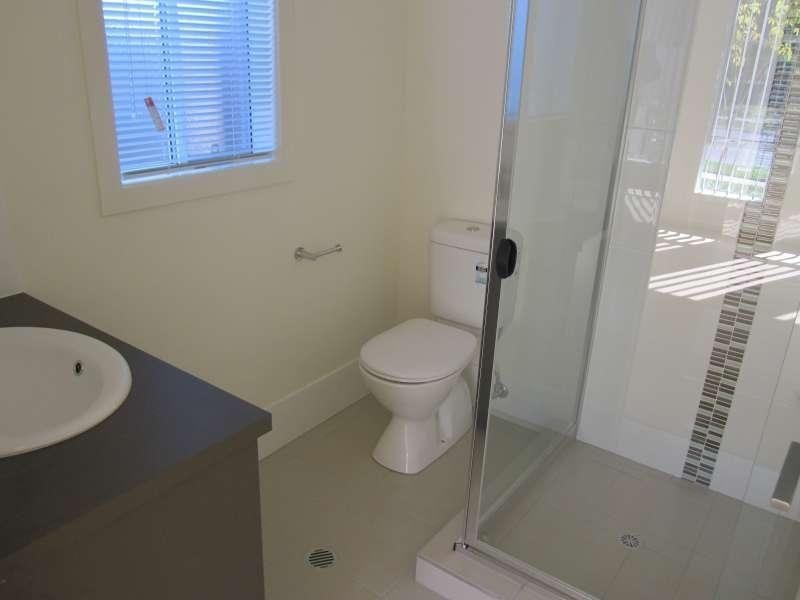 1/6 Pendraat Parade, Hope Island QLD 4212