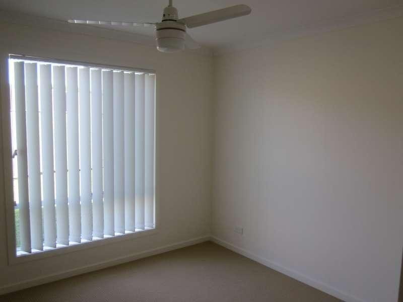 1/6 Pendraat Parade, Hope Island QLD 4212