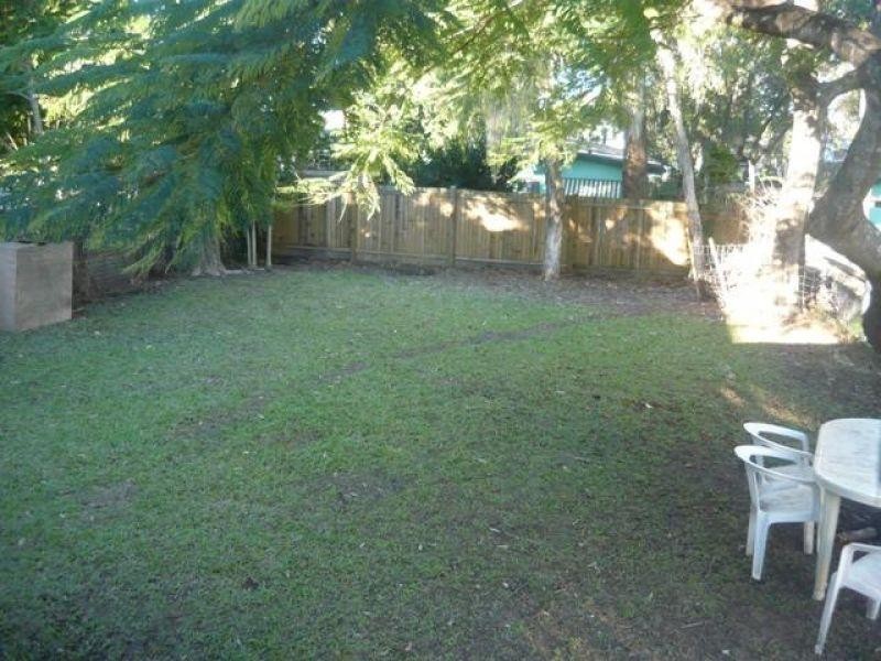 12 Railway Parade, Nerang QLD 4211