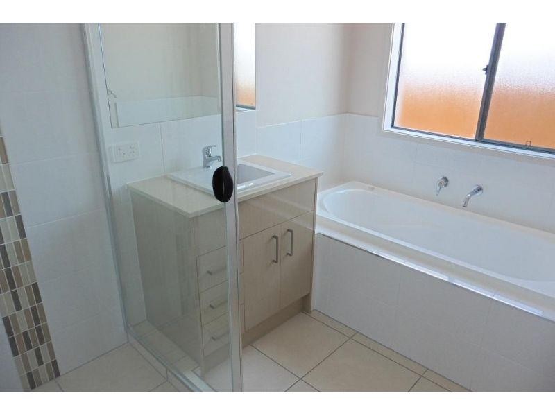 20 Treecreeper Crescent, Upper Coomera QLD 4209