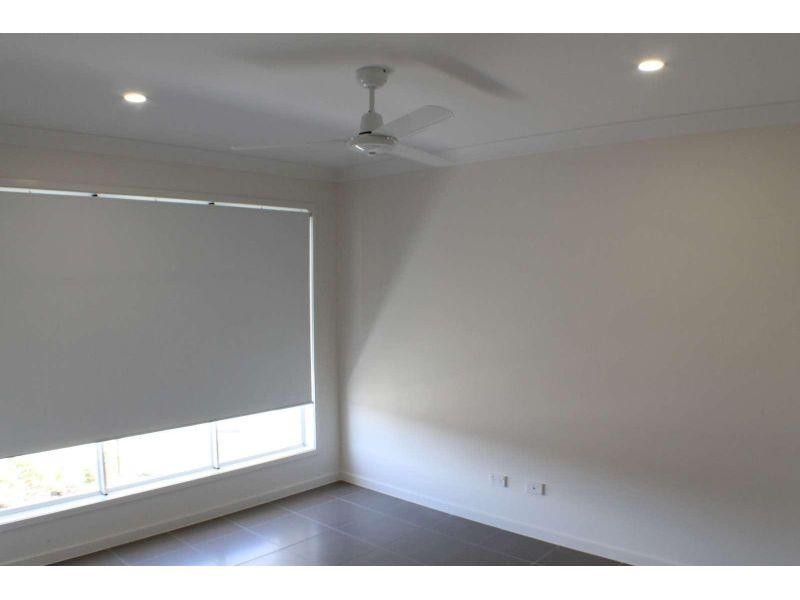 8 Stairway Street, Coomera QLD 4209