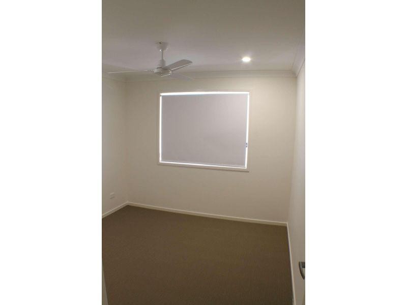 8 Stairway Street, Coomera QLD 4209