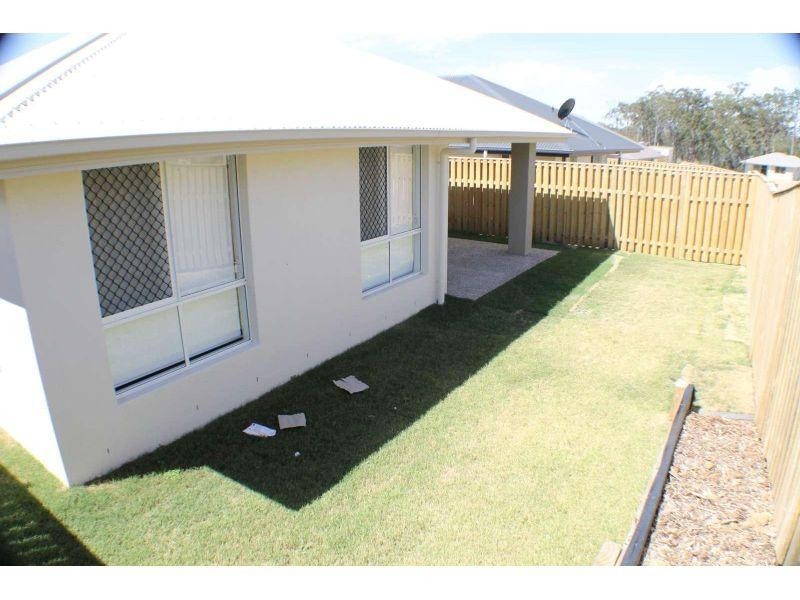 8 Stairway Street, Coomera QLD 4209