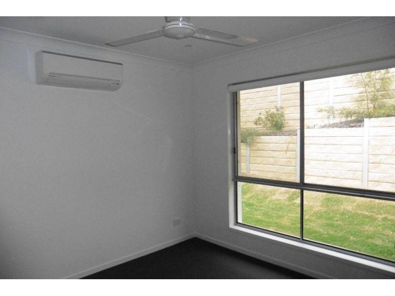 1/17 Velox Circuit, Upper Coomera QLD 4209