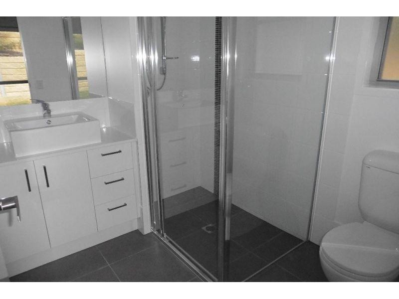1/17 Velox Circuit, Upper Coomera QLD 4209