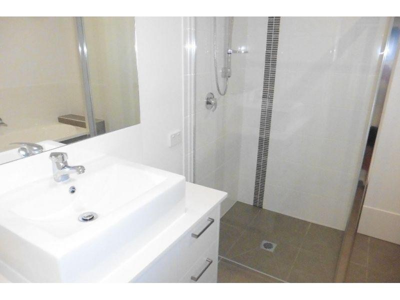 1/17 Velox Circuit, Upper Coomera QLD 4209
