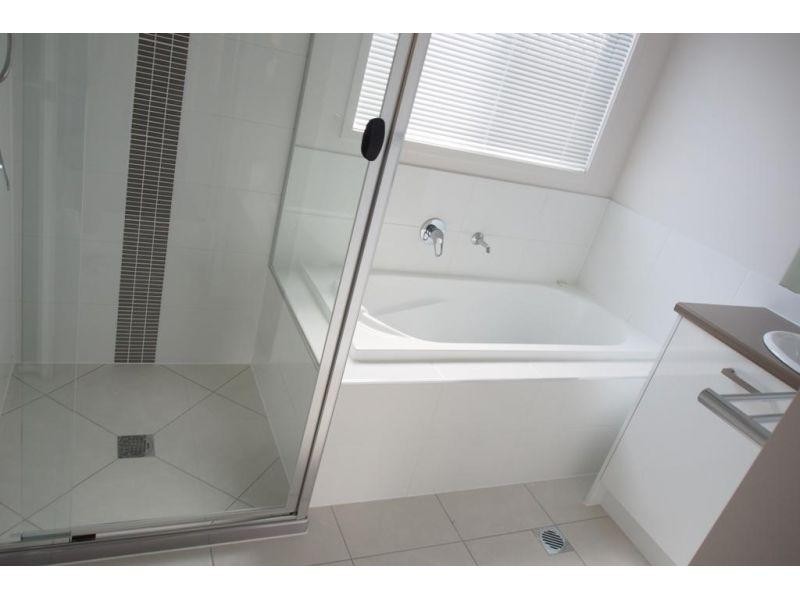 15 Parkvista Circuit, Coomera QLD 4209