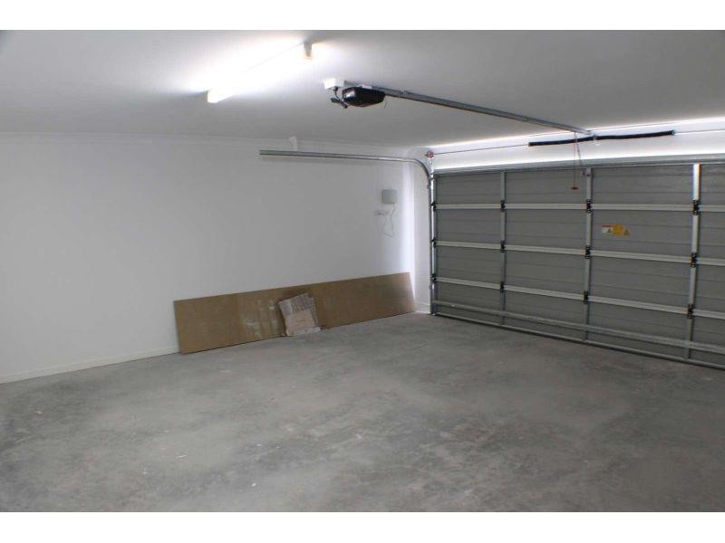 23 Hollyoak Crescent, Pimpama QLD 4209