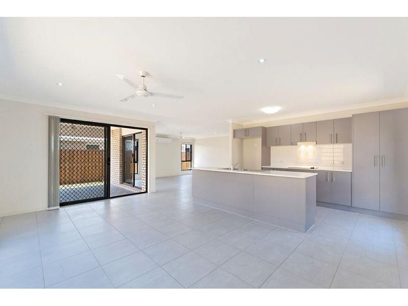 41 Flora Terrace, Pimpama QLD 4209