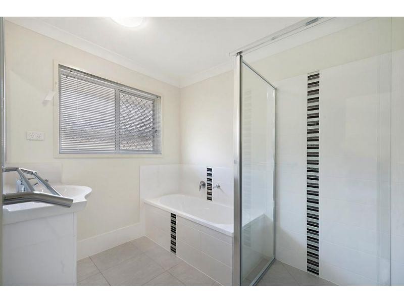 103 Dixon Drive, Pimpama QLD 4209