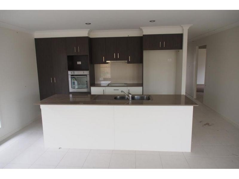 21 Ludlow Crescent, Ormeau Hills QLD 4208