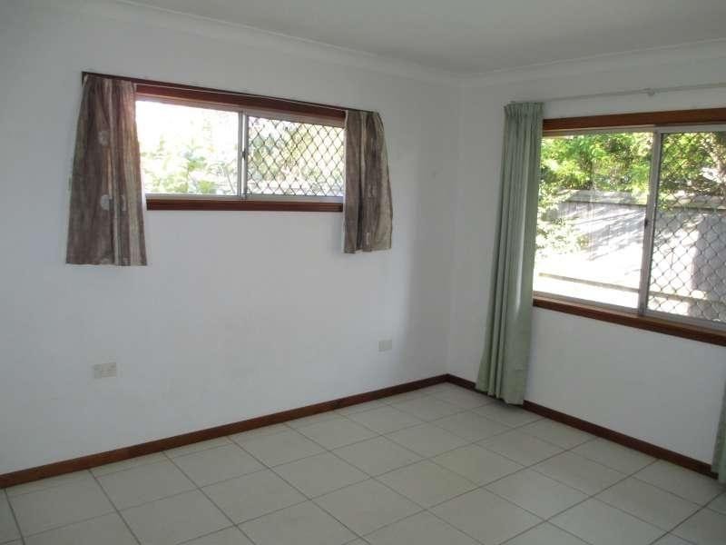 3 Chant Street, Broadbeach Waters QLD 4218