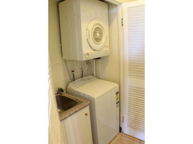 415/9-21 Beach Parade, Surfers Paradise QLD 4217