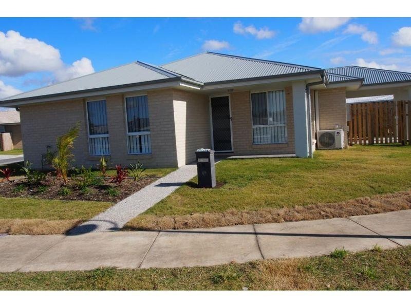 8 Carnarvon Court, Pimpama QLD 4209