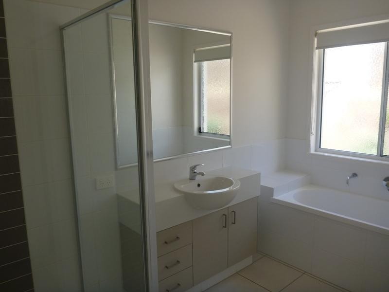 9 Major Mitchell Drive, Upper Coomera QLD 4209