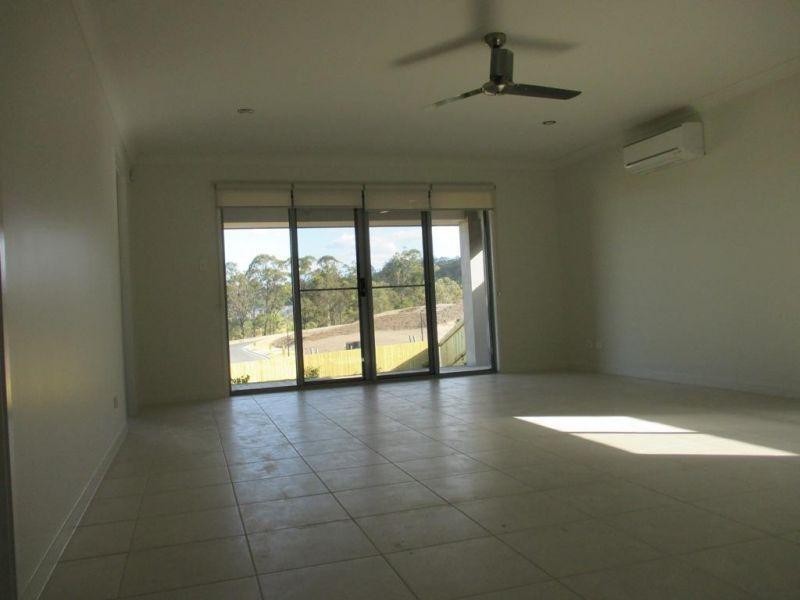 8 Gresswell Crescent, Upper Coomera QLD 4209