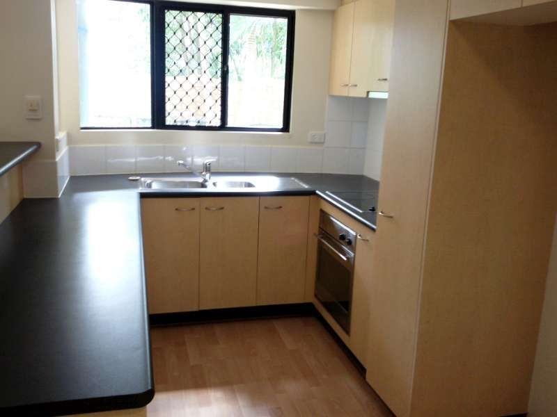 7/180 Carmody Road, St Lucia QLD 4067