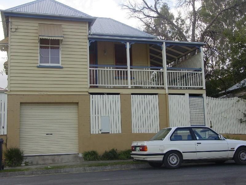 1 Blaxland Street, Milton QLD 4064