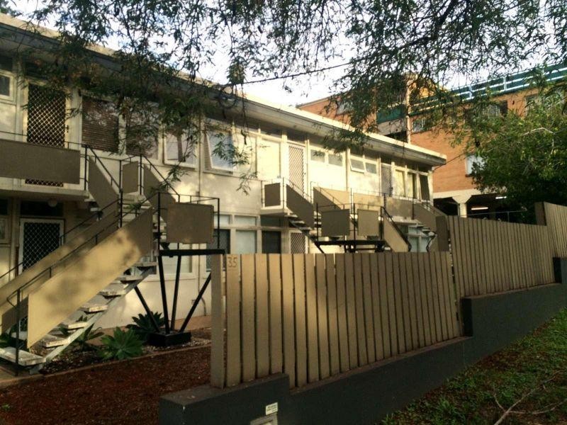 4/35 Windsor Road, Red Hill QLD 4059