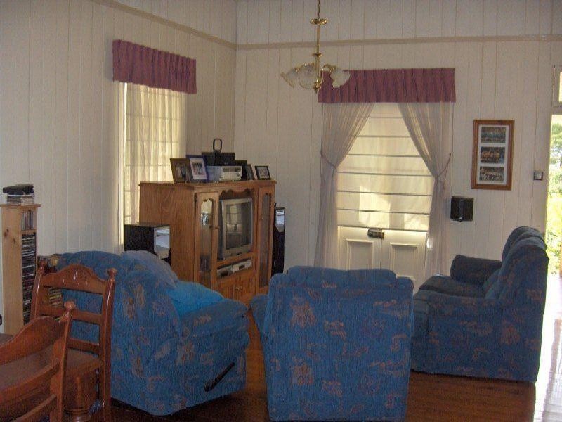 1 Harewood Street, Annerley QLD 4103