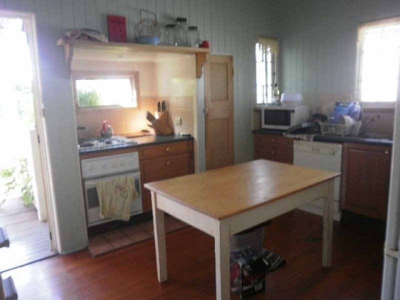 90 City View Road, Camp Hill QLD 4152