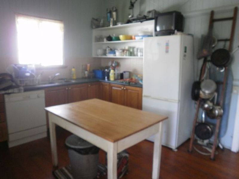 90 City View Road, Camp Hill QLD 4152