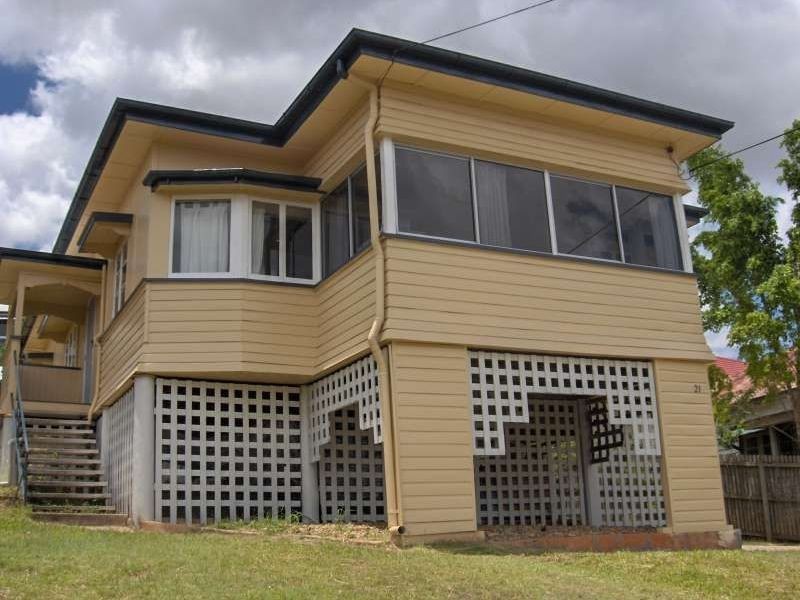 21 Love Street, Holland Park QLD 4121