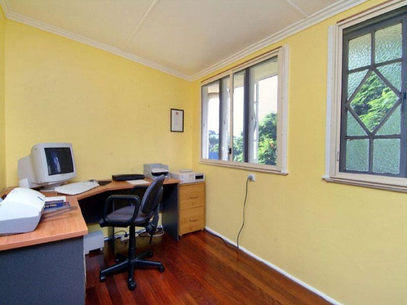 50 Akala Street, Camp Hill QLD 4152