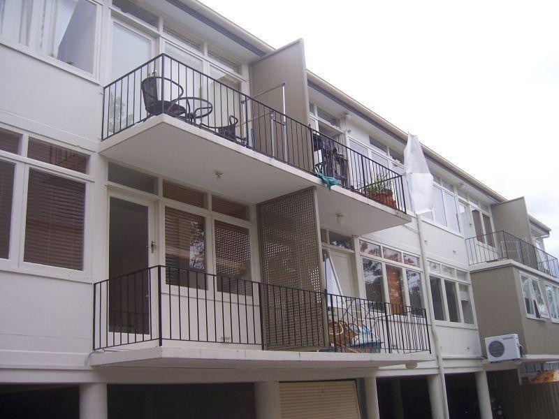 2/35 Windsor Road, Red Hill QLD 4059