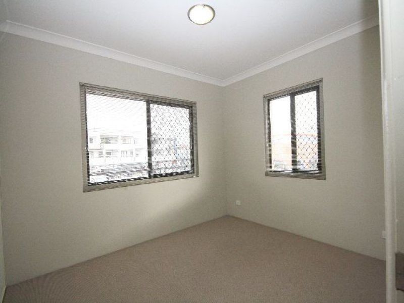 5/8 Kitchener Street, Coorparoo QLD 4151
