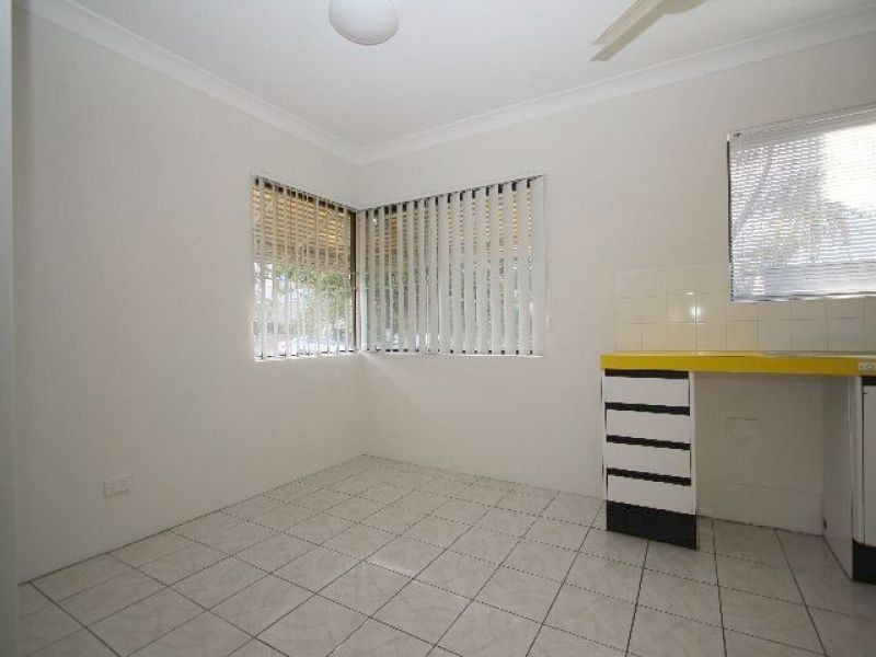 4/70 Mclay Street, Coorparoo QLD 4151