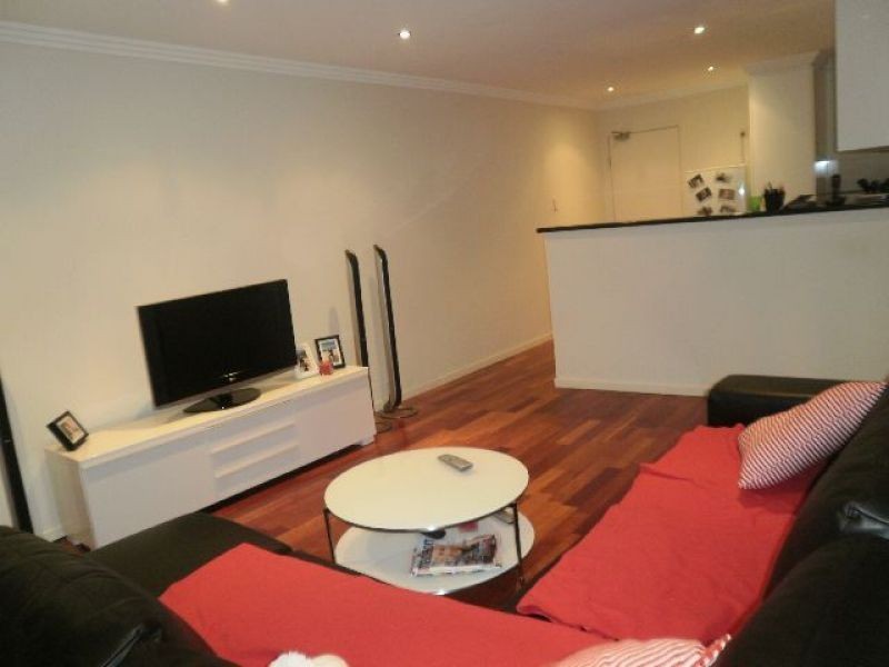 4/42 Harold Street, Holland Park QLD 4121