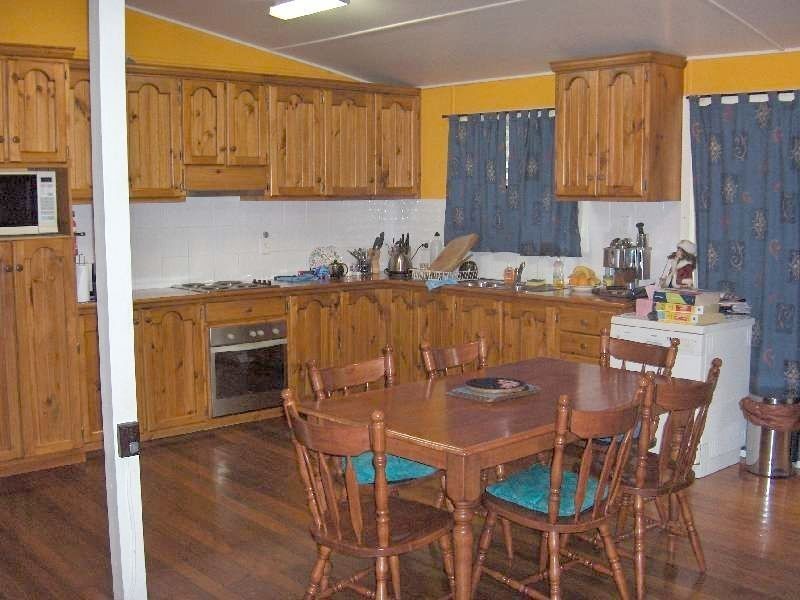 15 Grunert Street, Holland Park QLD 4121