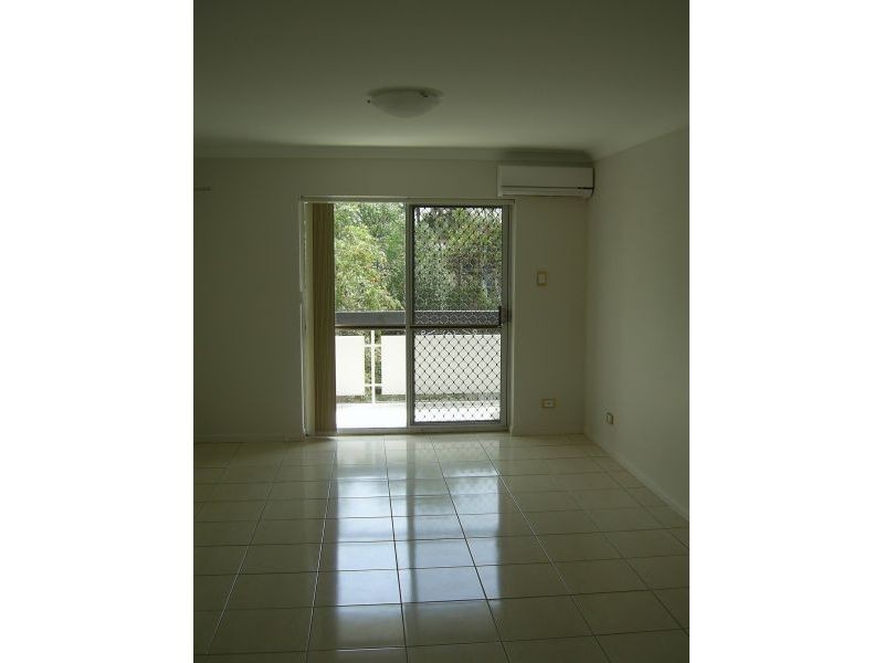 2/38 Peach Street, Greenslopes QLD 4120