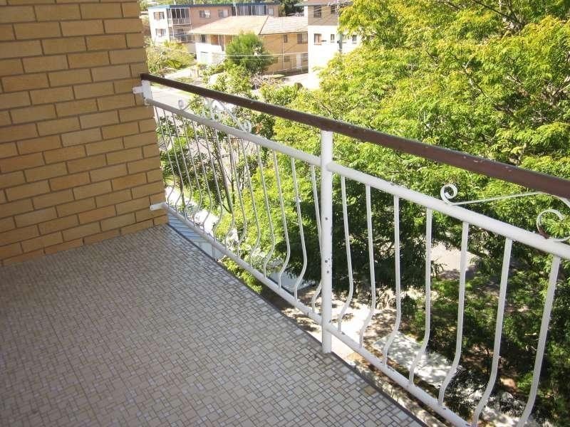 5/8 Robinson Street, Coorparoo QLD 4151