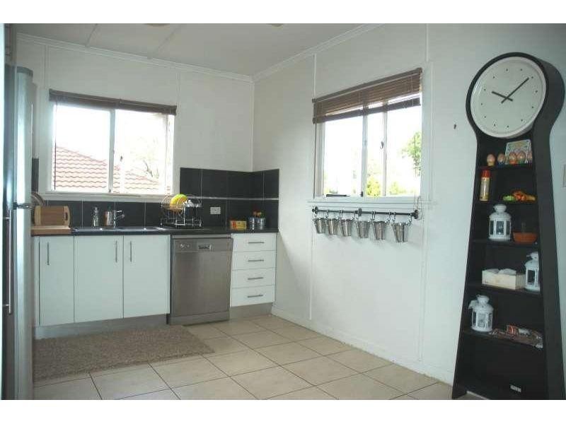 22 Oakwal Terrace, Windsor QLD 4030