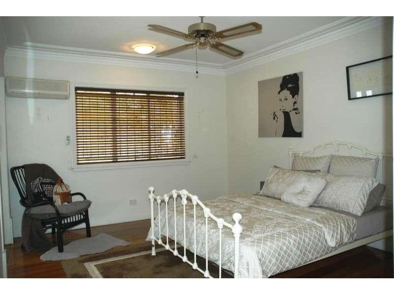 22 Oakwal Terrace, Windsor QLD 4030