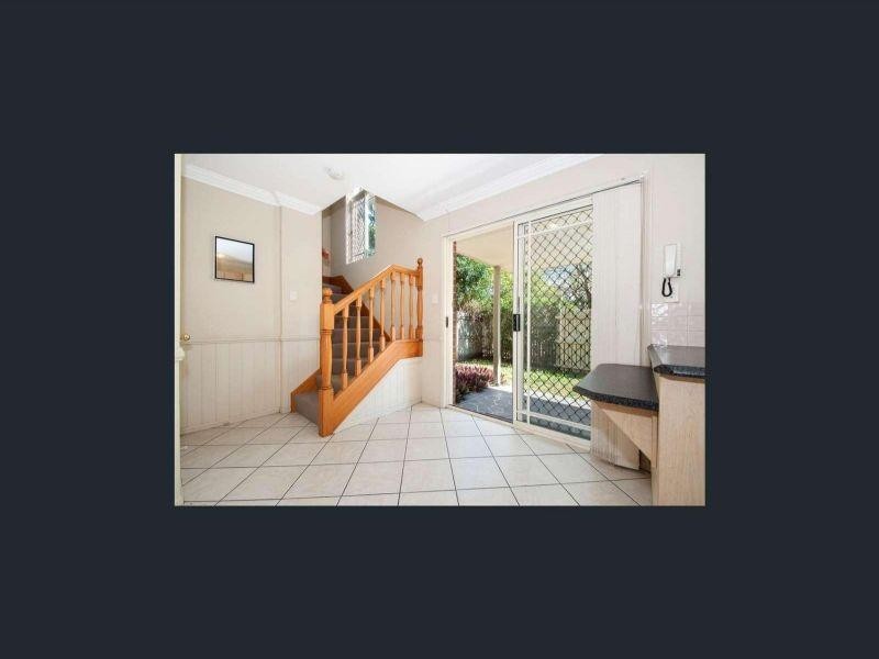 4/125 Allen Street, Hamilton QLD 4007