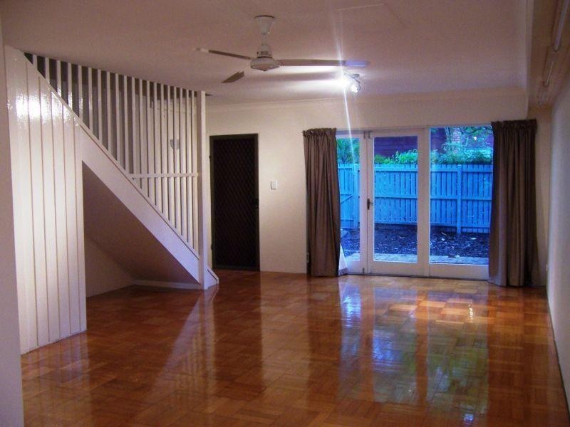 9/136 Miskin Street, Toowong QLD 4066