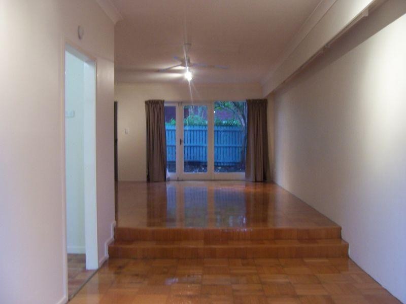 9/136 Miskin Street, Toowong QLD 4066