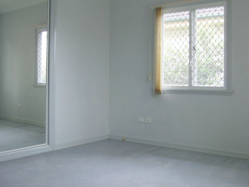 12 Lloyd Street, Camp Hill QLD 4152