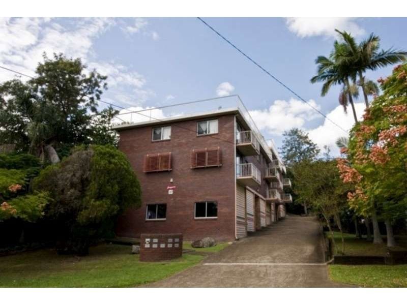 2/10 Stirrat Street, Coorparoo QLD 4151