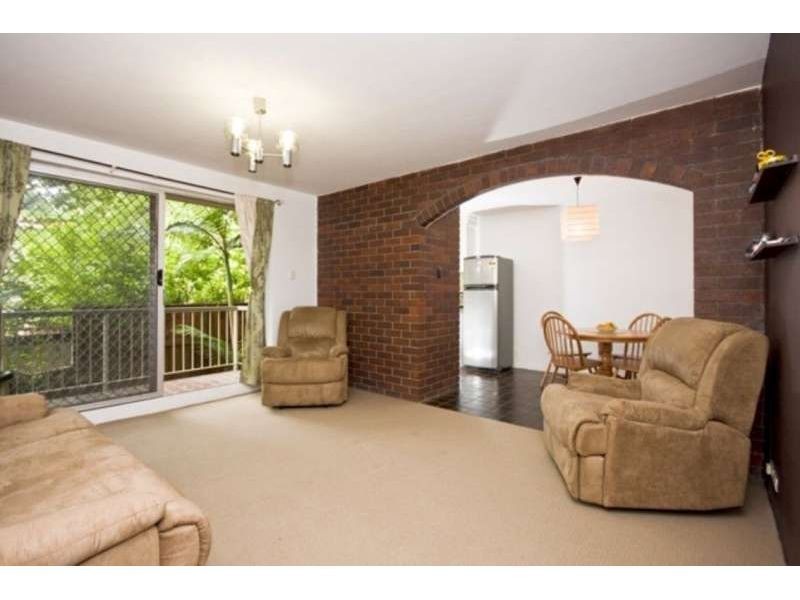 2/10 Stirrat Street, Coorparoo QLD 4151