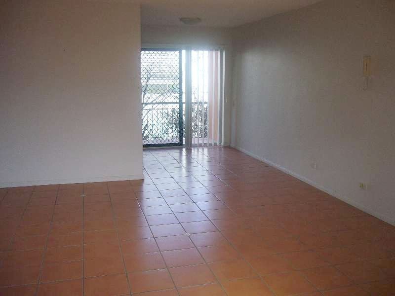 1/47 Rolle Street, Holland Park West QLD 4121