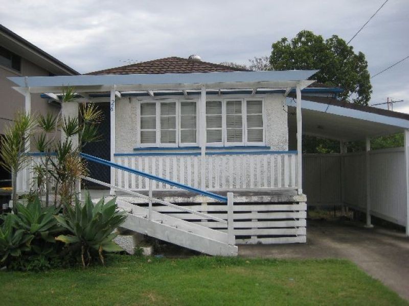 26 Ninth Avenue, Coorparoo QLD 4151
