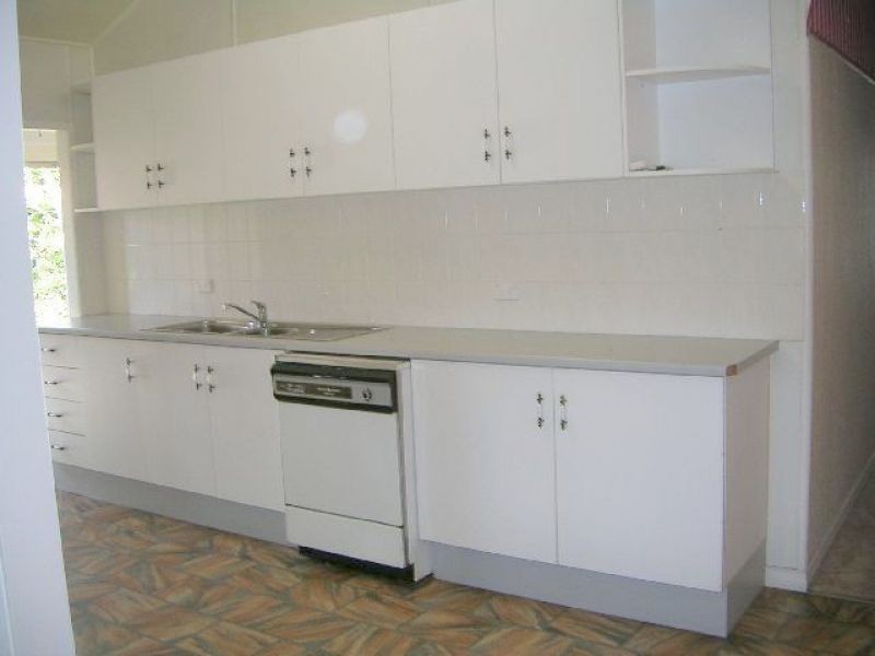 26 Ninth Avenue, Coorparoo QLD 4151