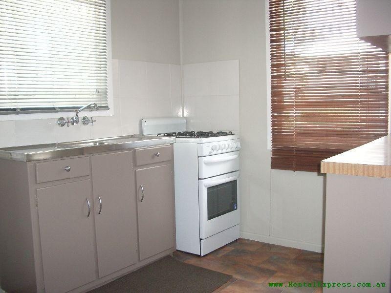 1/70 Abingdon Street, Woolloongabba QLD 4102